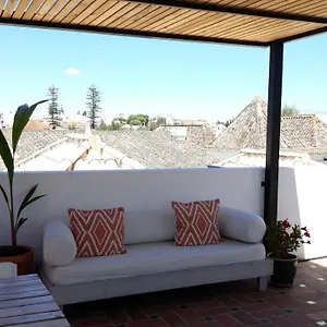 calcada-guesthouse.hotelaalgarve.com/